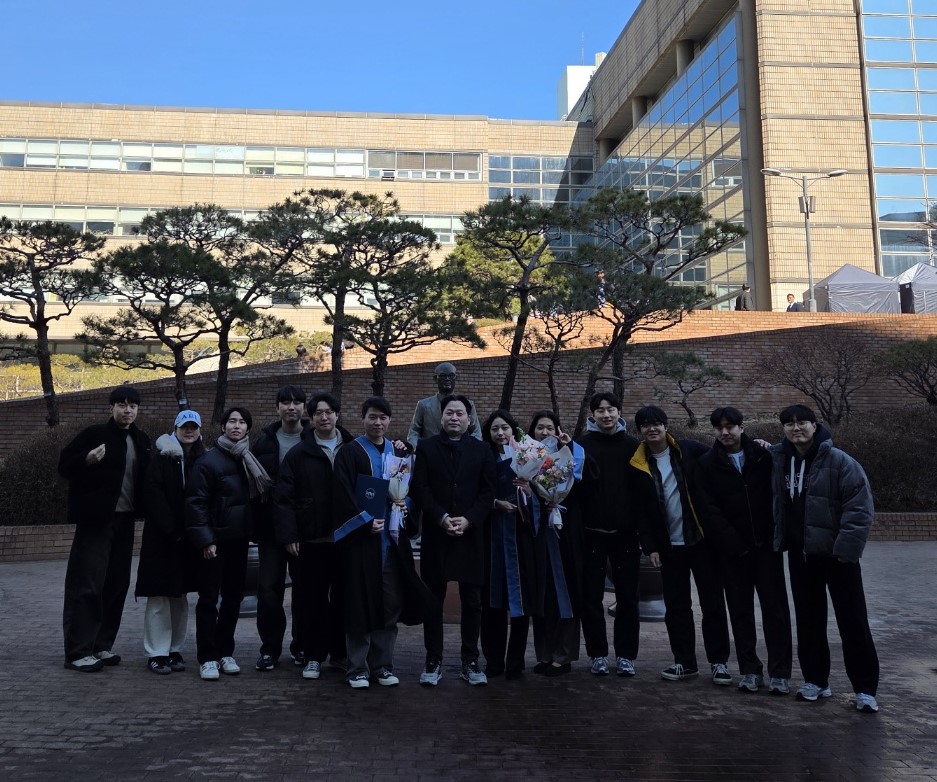 단체사진.jpg