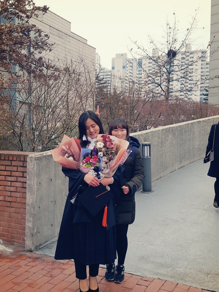 원우다윤졸업식사진.jpg